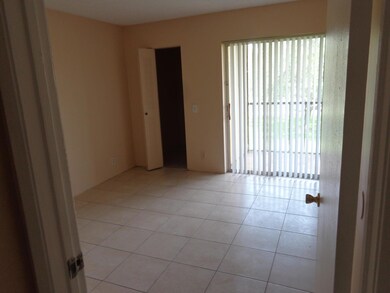 615 Meadows Cir unit 615, Boynton Beach, FL 33436 - photo 7