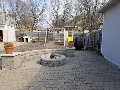 3600 SW Cambridge Terrace, Topeka, KS 66610 - photo 5
