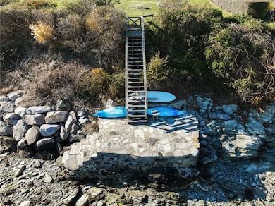 41 Walcott Ave, Jamestown, RI 02835 - photo 5