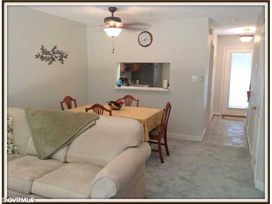 Dining Room - Open floorplan!