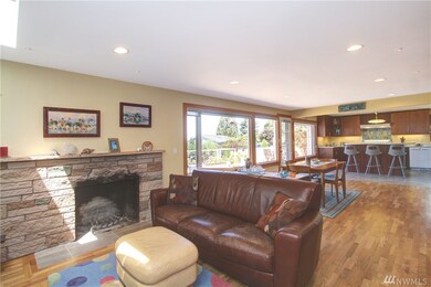 18506 Olympic View Dr, Edmonds, WA 98020 - photo 5