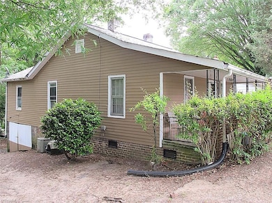 1831 N Dunleith Ave, Winston Salem, NC 27105 - photo 2