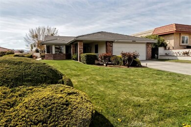 18025 Pebble Beach Dr, Victorville, CA 92395 - photo 4