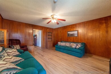 1501 Red Bud Ln, McAlester, OK 74501 - photo 6