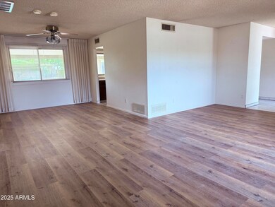 8311 E Vía de Sereno, Scottsdale, AZ 85258 - photo 5