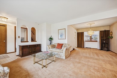 9S215 Florence Ave, Downers Grove, IL 60516 - photo 3