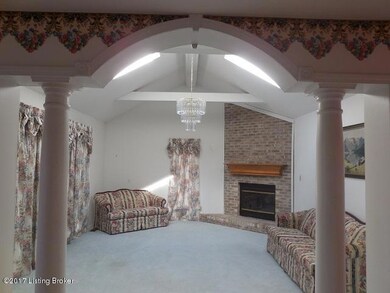 7513 Newton Dr, Louisville, KY 40228 - photo 2