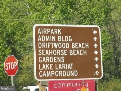 12151 Pine Tree Ln, Lusby, MD 20657 - photo 3