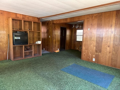 Living to Dining area