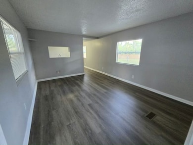 11211 E Bay Rd unit 62, Gibsonton, FL 33534 - photo 5