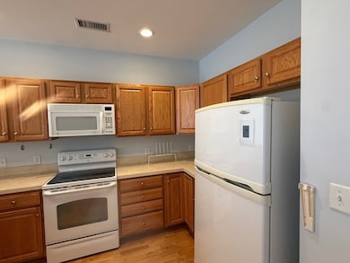 Wellington Crossing unit 207, Waltham, MA 02452 - photo 5
