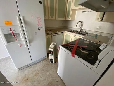 022-102362 Kitchen