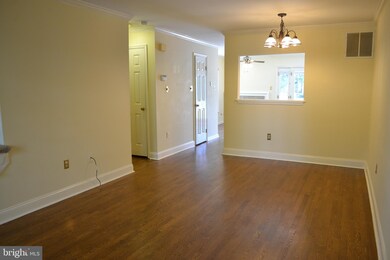 12859 Mill Brook Ct, Woodbridge, VA 22192 - photo 6