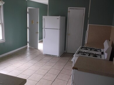 Eat In Kitchen
