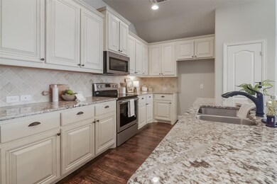 1921 Peggy's Cove, van Alstyne, TX 75495 - photo 7