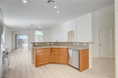 1095 Snow Roof Ave, Henderson, NV 89052 - photo 4