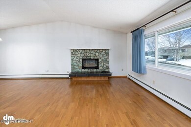 06-Living Room_DMD_8321