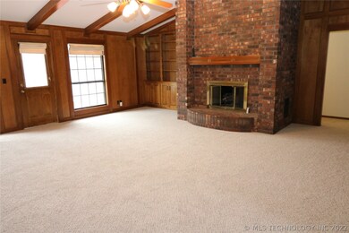 2624 Georgetown Dr, Bartlesville, OK 74006 - photo 2