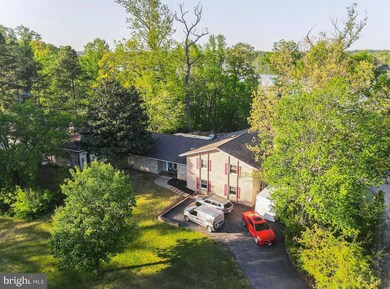 18429 Cabin Rd, Triangle, VA 22172 - photo 6