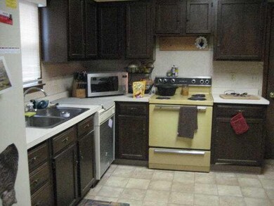 389 Pheasant Run Dr, Batesville, IN 47006 - photo 3