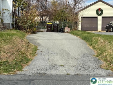 2955 Middletown Rd, Bethlehem, PA 18020 - photo 2