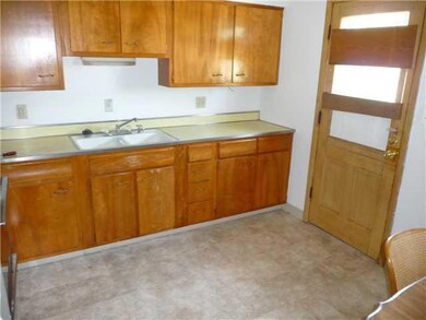 Kitchen Unit 803