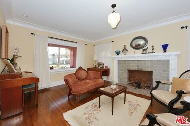 2103 Buckingham Rd, Los Angeles, CA 90016 - photo 7