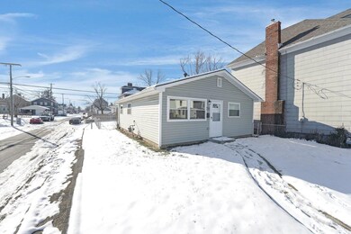 3-web-or-mls-731-stewart-ave