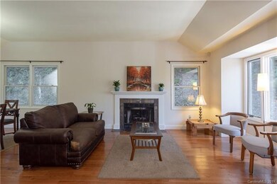 484 Heather Marie Dr, Hendersonville, NC 28792 - photo 3