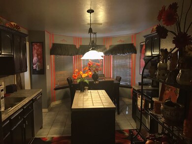 211 Oriole Ln, Laredo, TX 78045 - photo 2