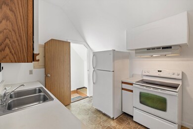 113 Warren St unit 3, Concord, NH 03301 - photo 7