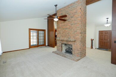 127 Maple Circle-106