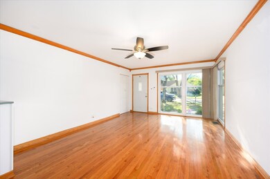 907 Norfolk Ave, Westchester, IL 60154 - photo 2