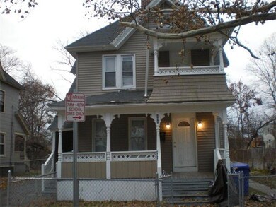 108 Alden St unit 1, Springfield, MA 01109 - photo 2