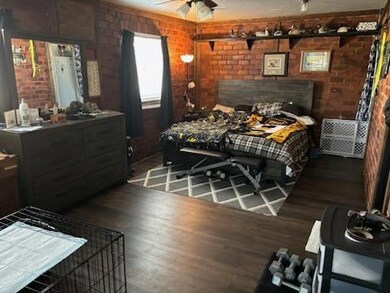 901 W 6th St S, Newton, IA 50208 - photo 3