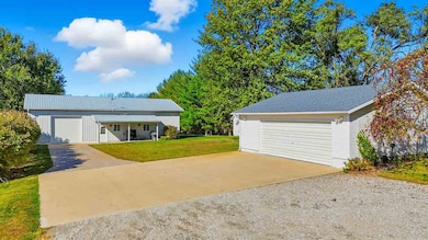 1159 Tulip Ave, Riverside, IA 52327 - photo 3