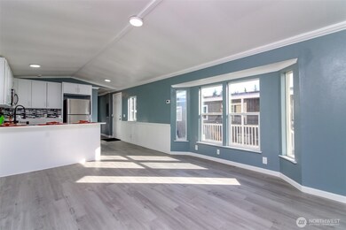 210 37th St SE unit 8, Auburn, WA 98002 - photo 5