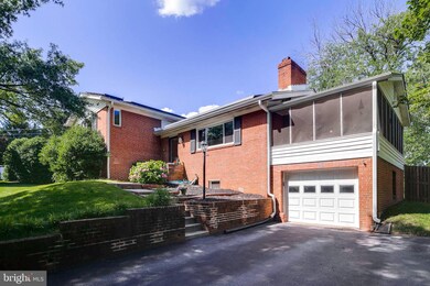 14509 Dowling Dr, Burtonsville, MD 20866 - photo 2