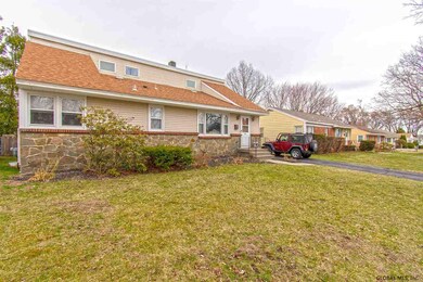 38 Croswell St, Albany, NY 12206 - photo 3