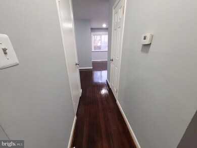 16005 Crest Dr, Woodbridge, VA 22191 - photo 5