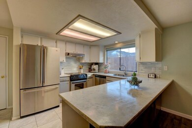 928 Pittview Ct, Central Point, OR 97502 - photo 6