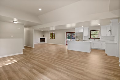 902 E 12th St, Hobart, IN 46342 - photo 5