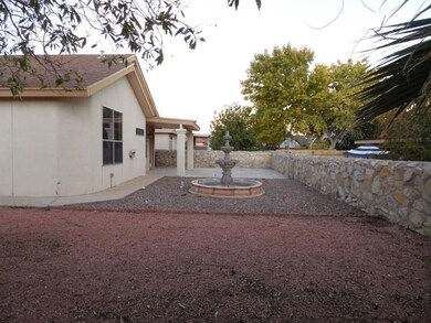 14016 Lago Seco Dr, Horizon City, TX 79928 - photo 5