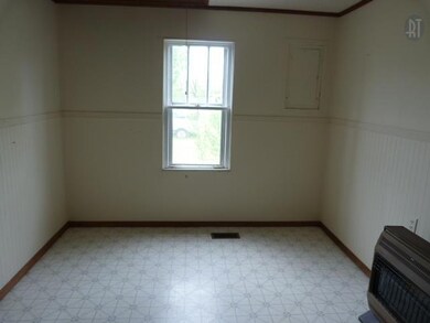 1602 Summer St, Manchester, TN 37355 - photo 6