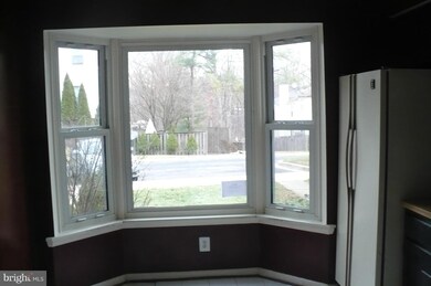 11608 Summer Oak Dr, Germantown, MD 20874 - photo 3