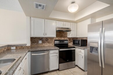 Kitchen 2098