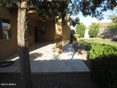 689 W Reeves Ave 6