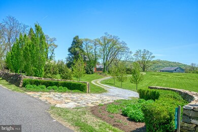 898 Fodderstack Rd, Flint Hill, VA 22627 - photo 5