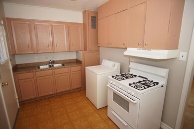 2529 Mountain Ave, El Paso, TX 79930 - photo 5