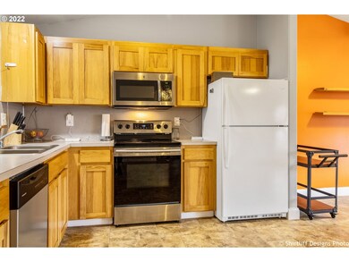 1175 Hayes St, Eugene, OR 97402 - photo 7